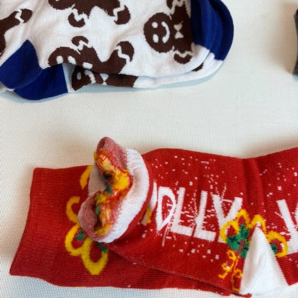 Christmas sock 9 pairs NWOT - Picture 8 of 9